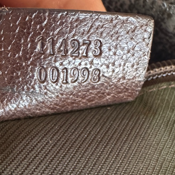Gucci Textured Leather Detail - Picture 2 of 11